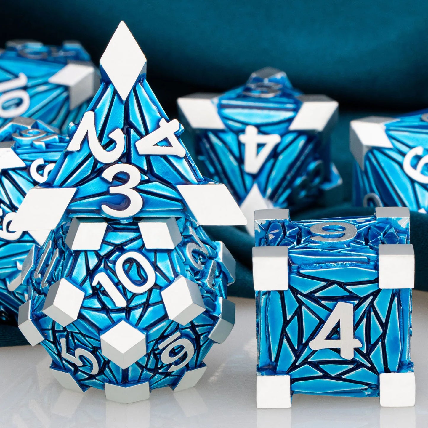 Edge Capped Metal Dice - Elegant Sky Blue